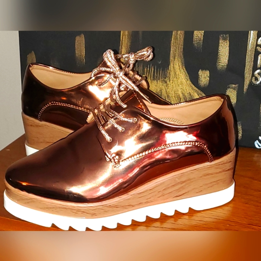 Qupid Copper Wedge shoe